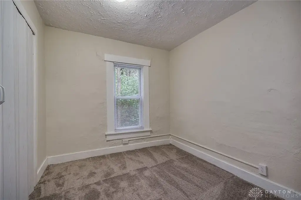 2516 McCall St, Dayton, OH 45417 