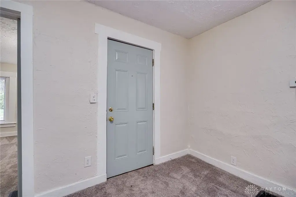 2516 McCall St, Dayton, OH 45417 