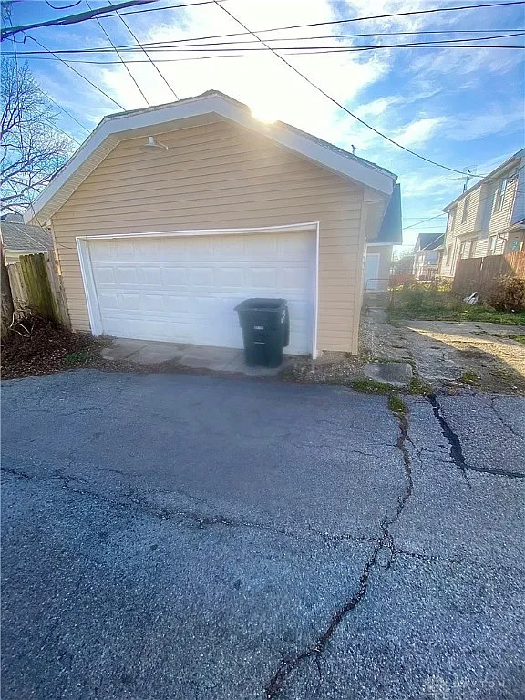 1080 Linden Ave, Dayton, OH 45410 