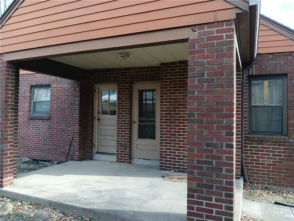 421 W Hudson Ave, Dayton, OH 45406 