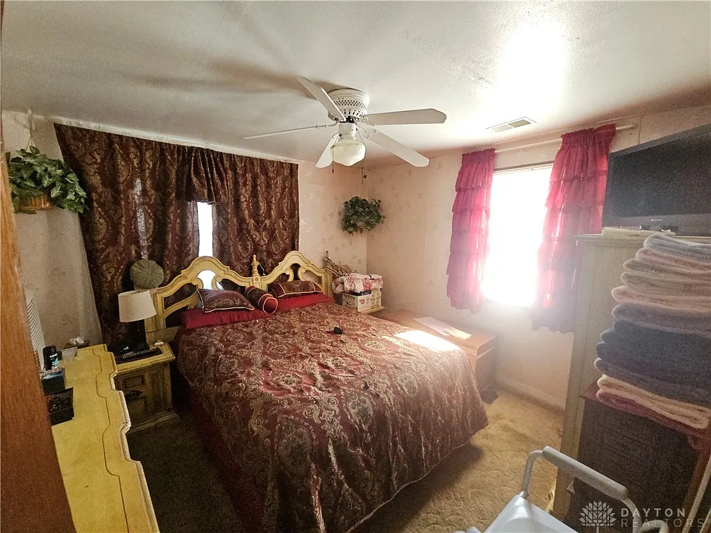 2874 Sage Ave, Dayton, OH 45417 