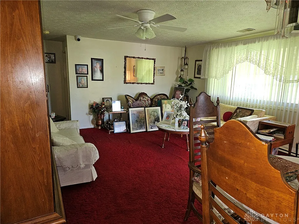 2874 Sage Ave, Dayton, OH 45417 