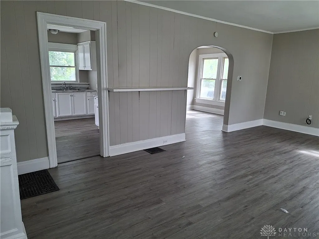 Elegant home with spacious living areas, modern kitchen, and luxurious master suite