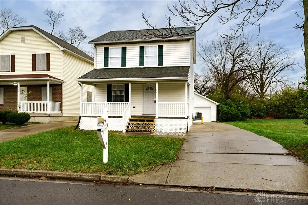 104 Crown Ave, Dayton, OH 45417 