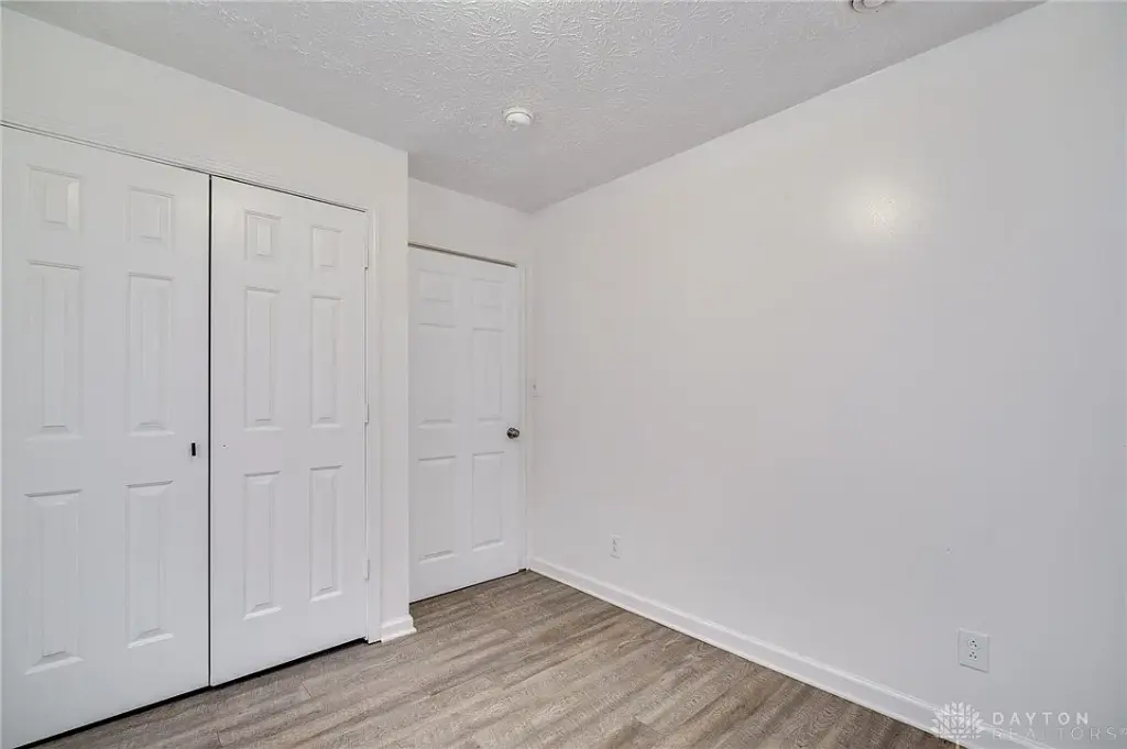 104 Crown Ave, Dayton, OH 45417 