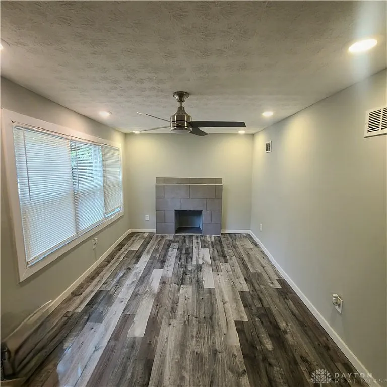 1425 Shaftesbury Rd, Dayton, OH 45406 