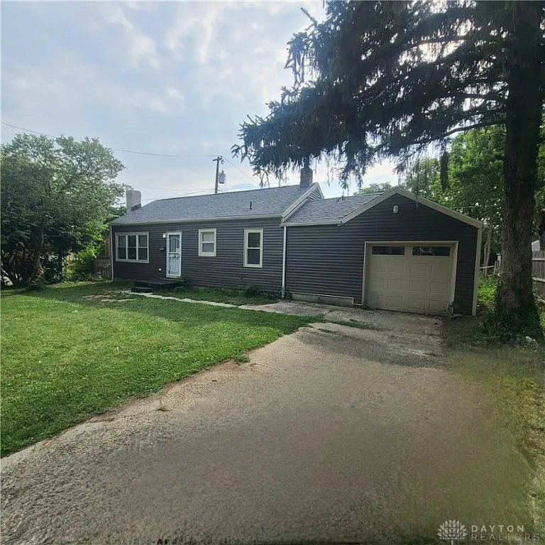1425 Shaftesbury Rd, Dayton, OH 45406 