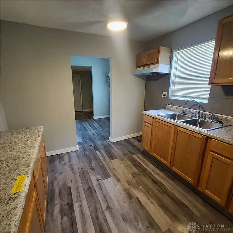 1425 Shaftesbury Rd, Dayton, OH 45406 