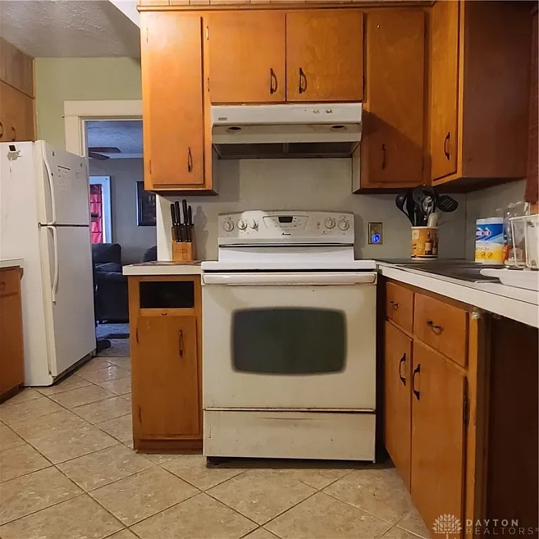 69 E Beechwood Ave, Dayton, OH 45405 
