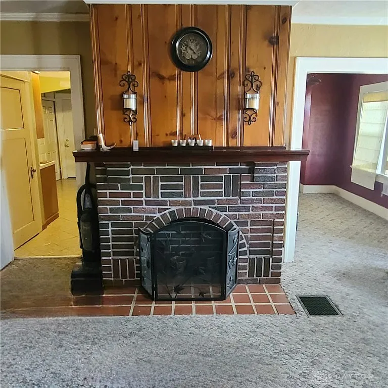 69 E Beechwood Ave, Dayton, OH 45405 