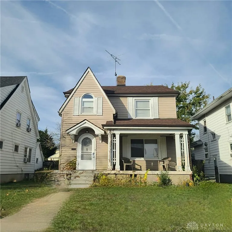 69 E Beechwood Ave, Dayton, OH 45405 