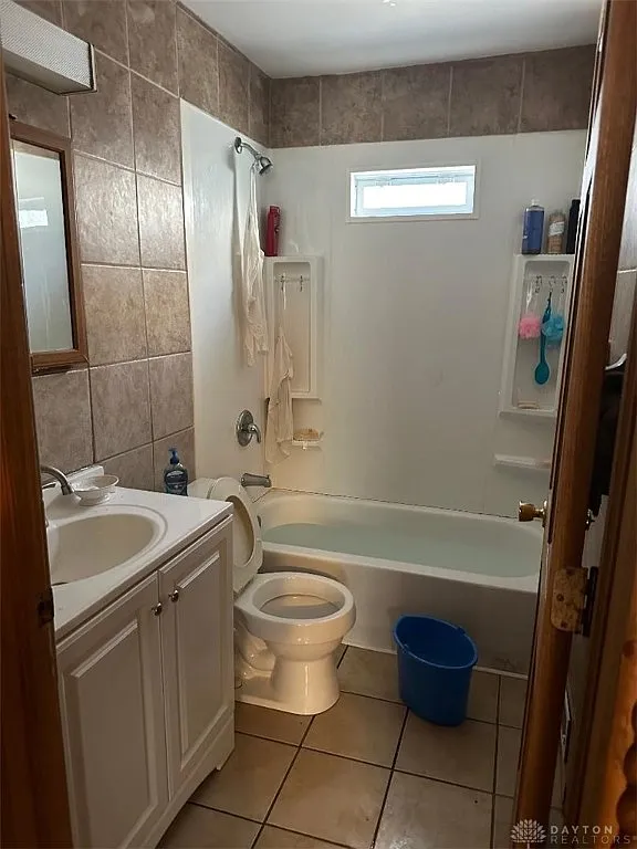 221 Brooklyn Ave, Dayton, OH 45417 