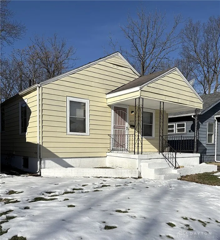 649 Brooklyn Ave, Dayton, OH 45402 