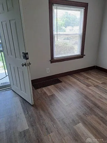 524 Crestmore Ave, Dayton, OH 45417 