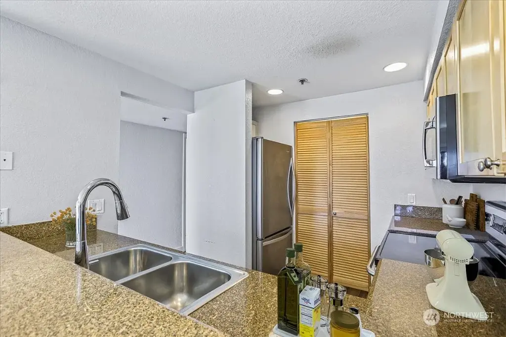 1311 12th Avenue S UNIT C102, Seattle, WA 98144 