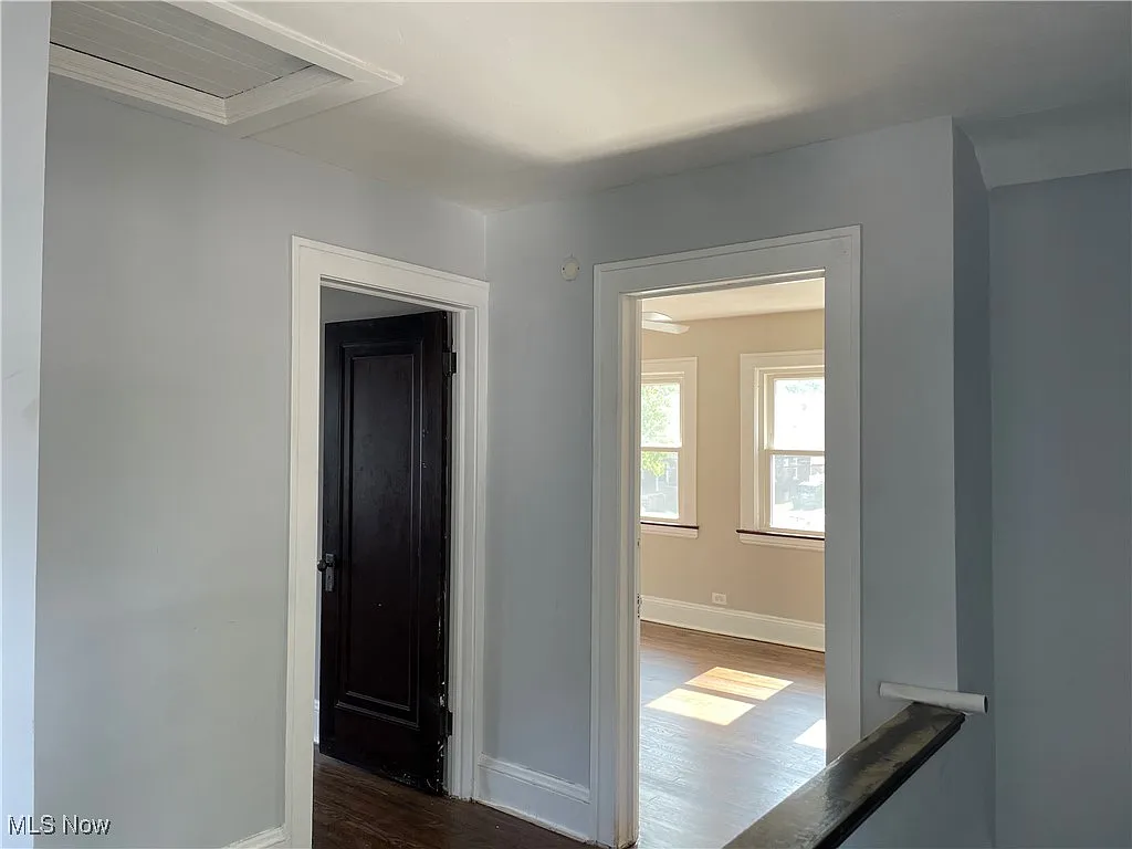 2137 N Taylor Rd, Cleveland Heights, OH 44112 