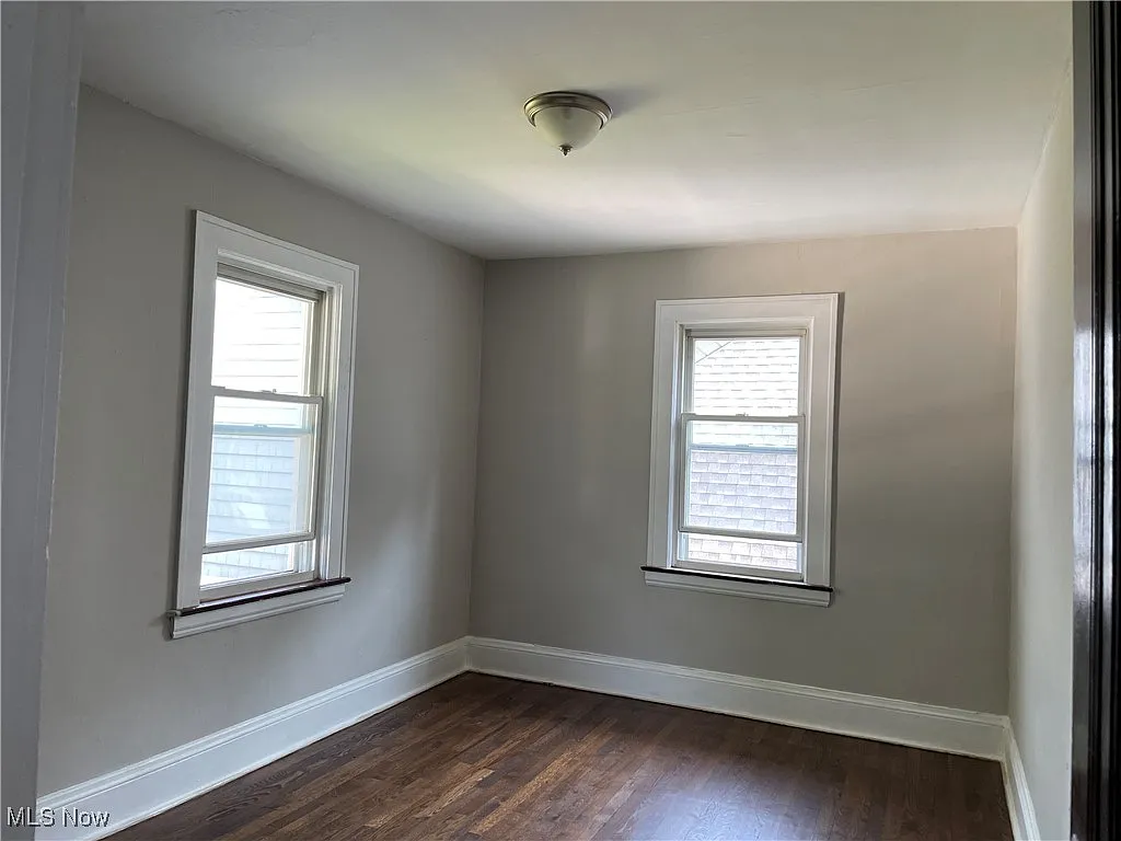 2137 N Taylor Rd, Cleveland Heights, OH 44112 