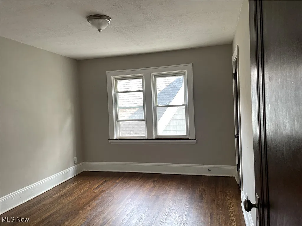 2137 N Taylor Rd, Cleveland Heights, OH 44112 
