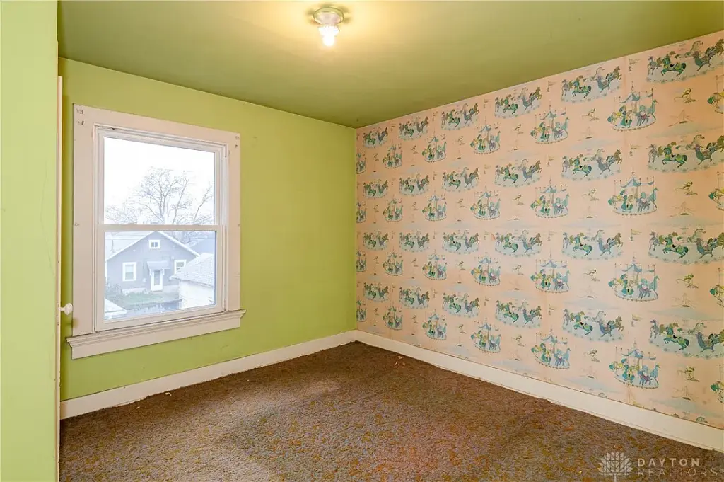 445 Santa Cruz Ave, Dayton, OH 45410 