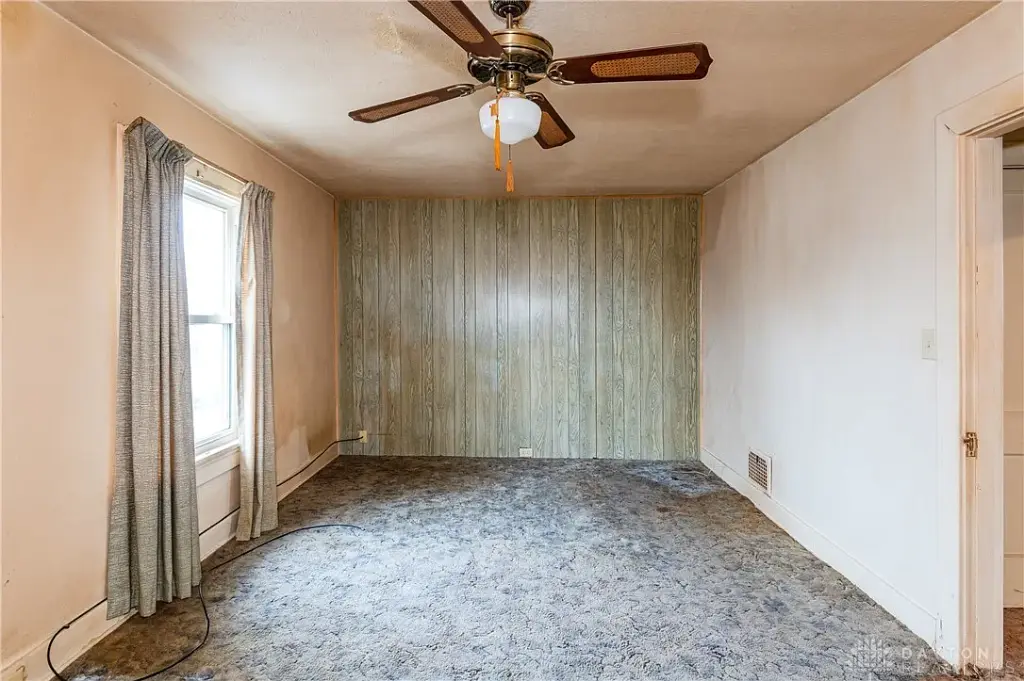 445 Santa Cruz Ave, Dayton, OH 45410 