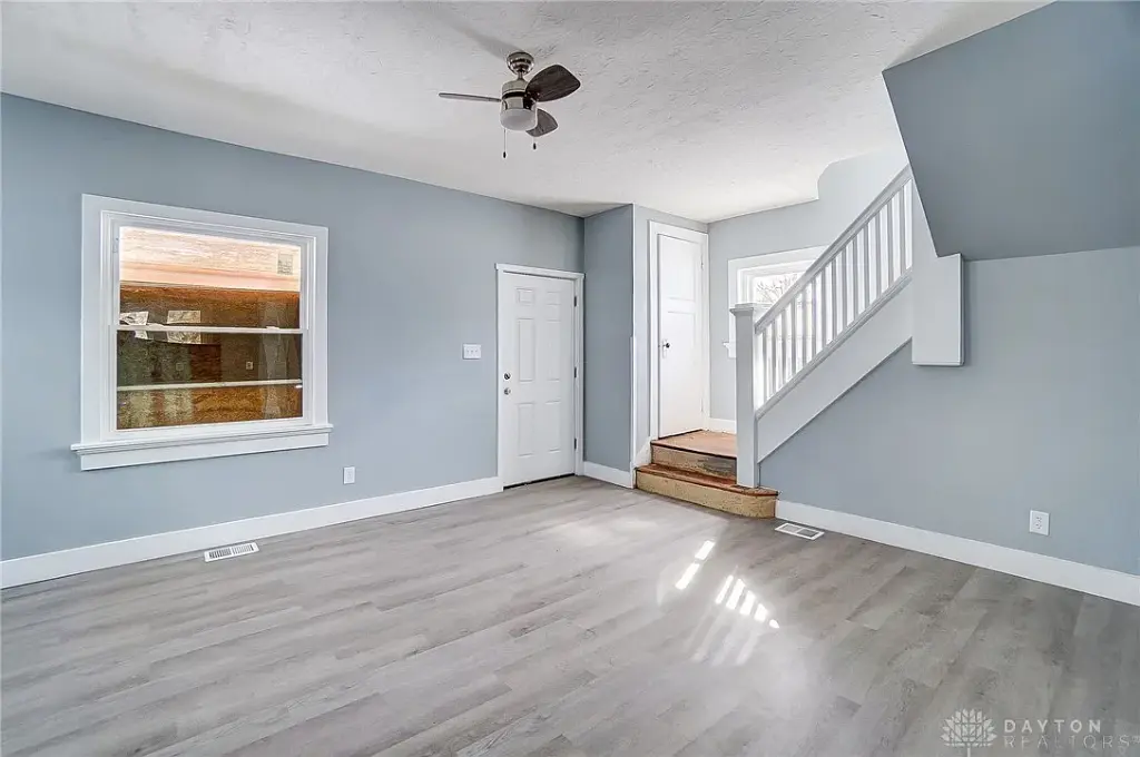123 Delaware Ave, Dayton, OH 45405 