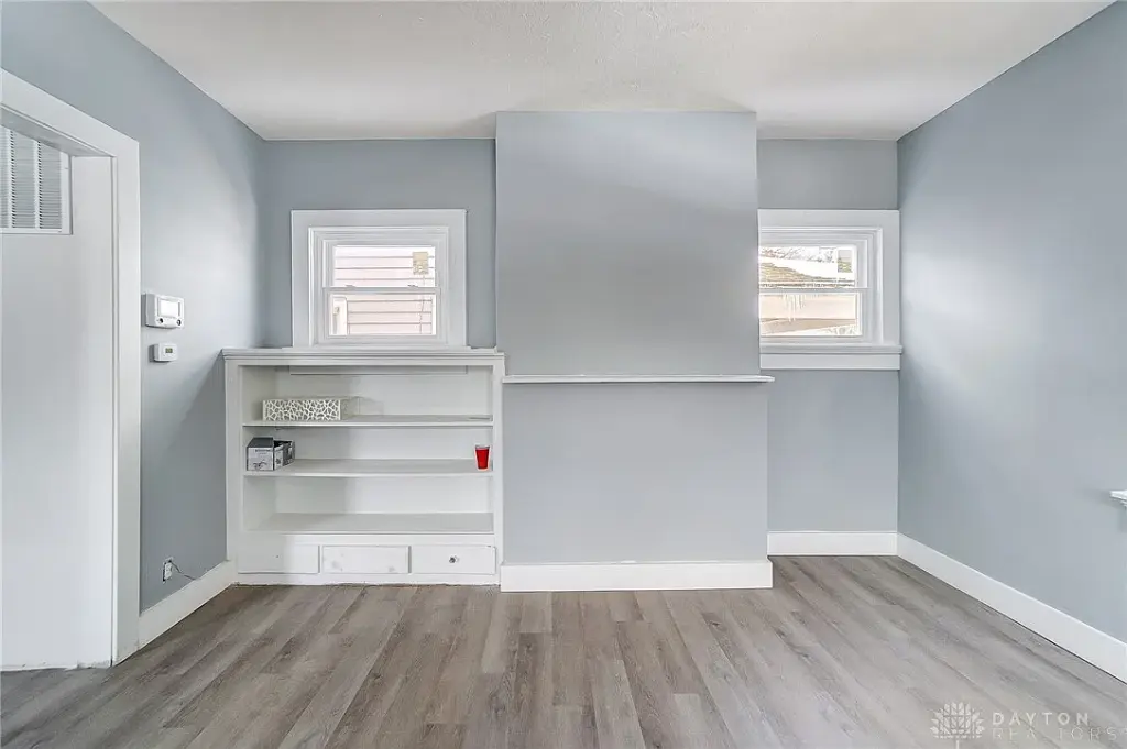 123 Delaware Ave, Dayton, OH 45405 