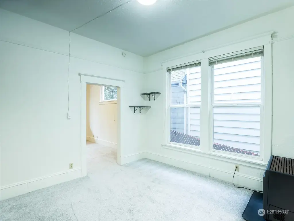 535 Federal Avenue E, Seattle, WA 98102 
