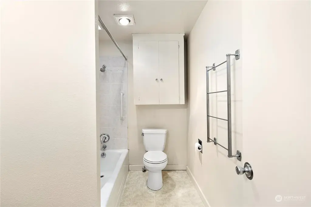 535 Federal Avenue E, Seattle, WA 98102 