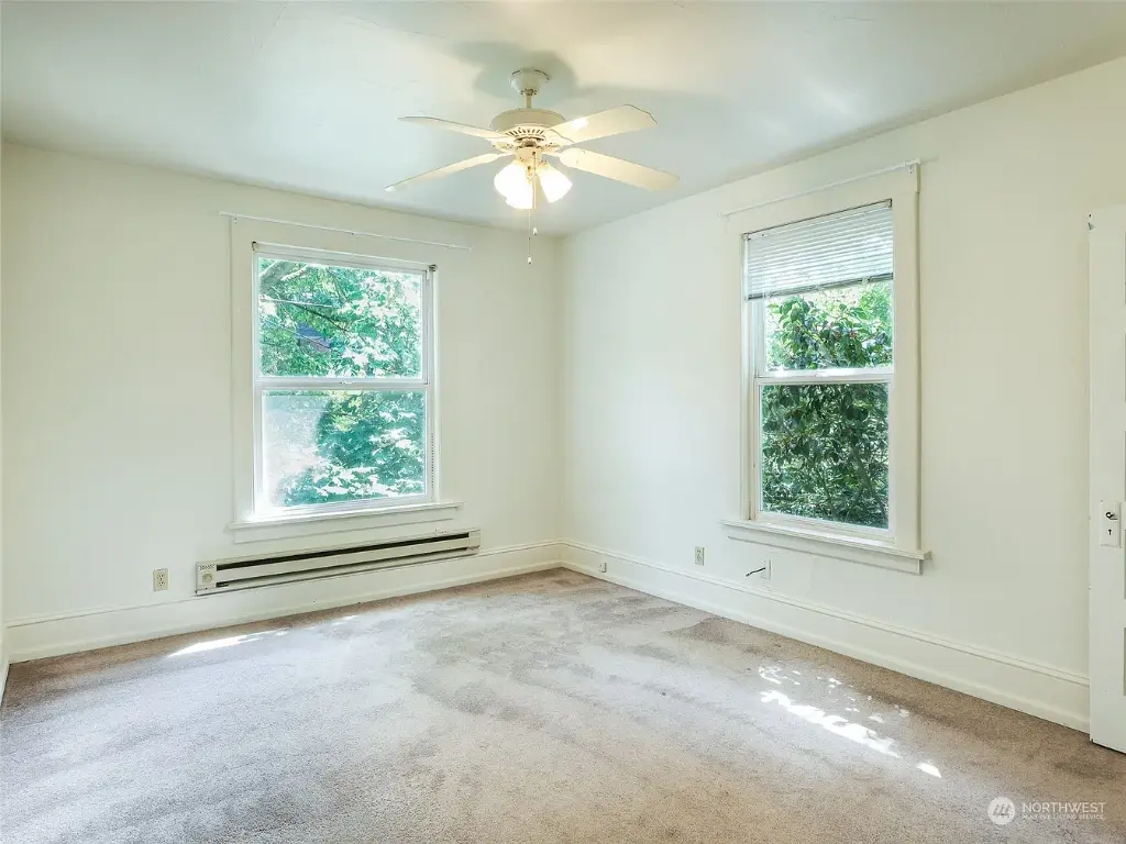 535 Federal Avenue E, Seattle, WA 98102 