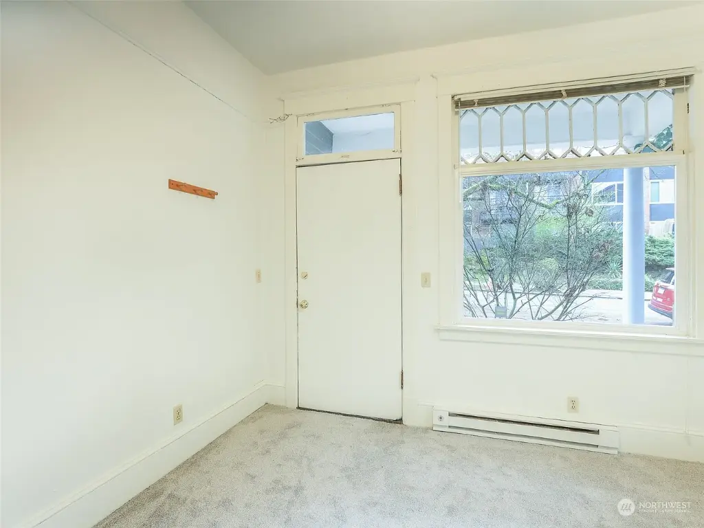 535 Federal Avenue E, Seattle, WA 98102 