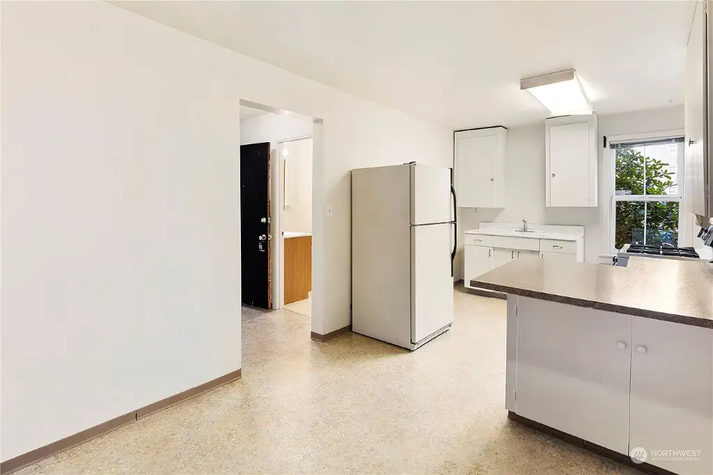 535 Federal Avenue E, Seattle, WA 98102 