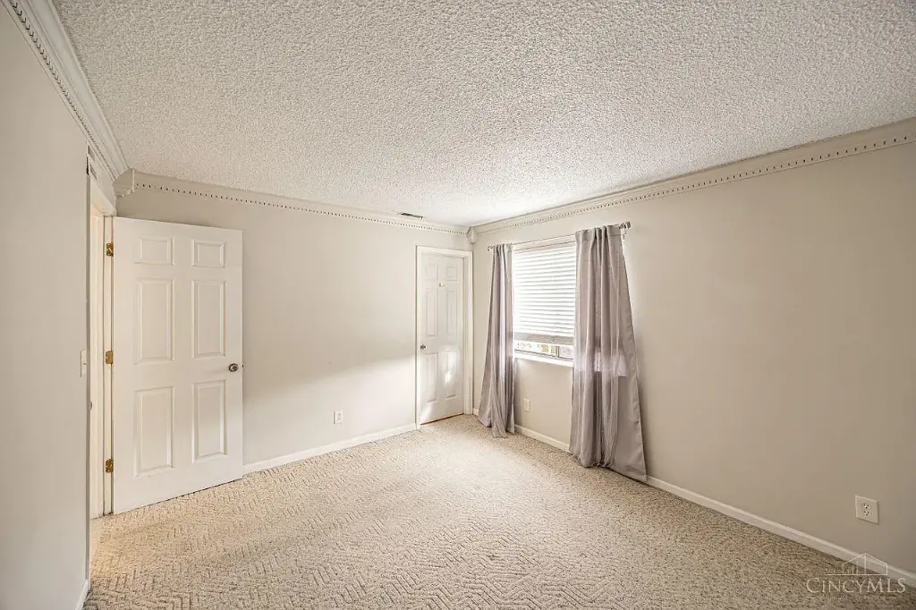 32 Providence Dr APT 24, Fairfield, OH 45014 