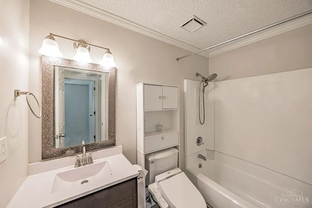 32 Providence Dr APT 24, Fairfield, OH 45014 