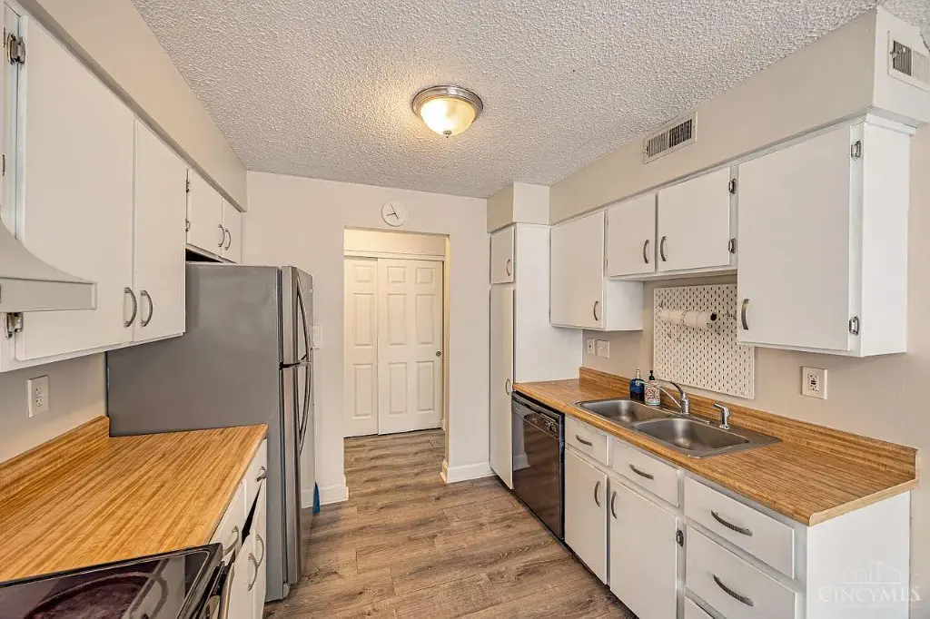 32 Providence Dr APT 24, Fairfield, OH 45014 