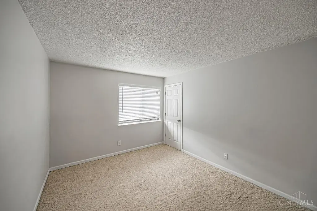 32 Providence Dr APT 24, Fairfield, OH 45014 