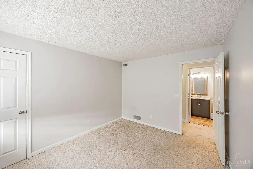 32 Providence Dr APT 24, Fairfield, OH 45014 