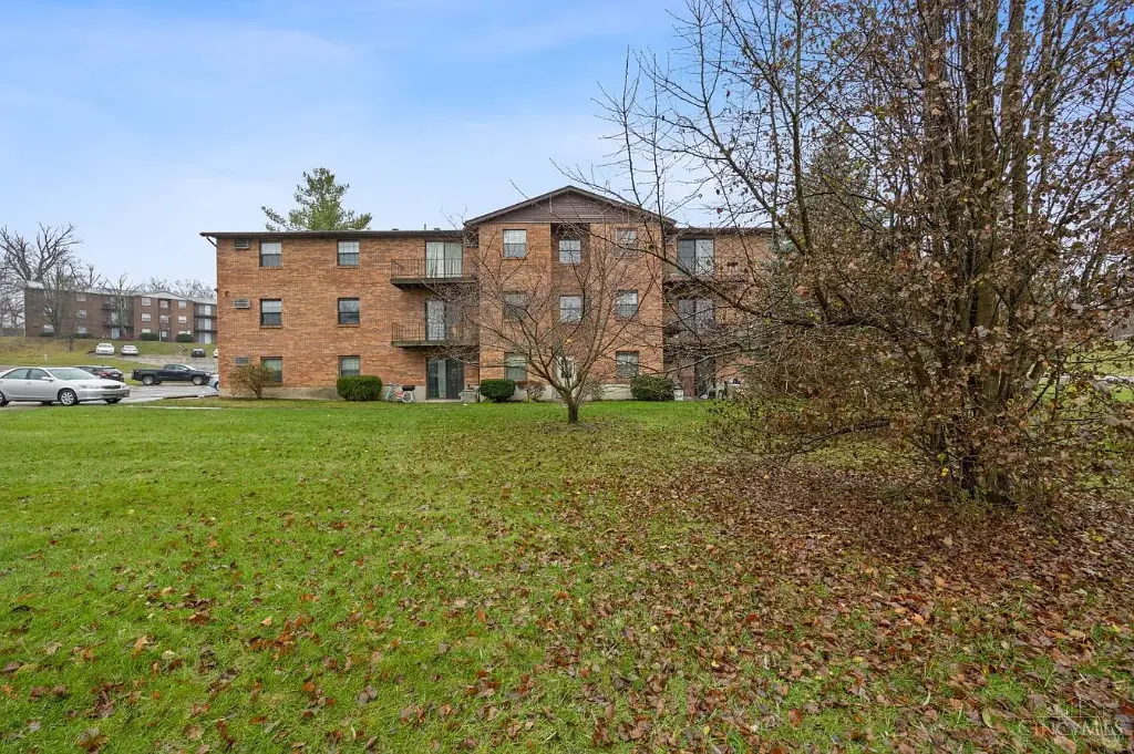 2 Camelot Ct APT 49, Fairfield, OH 45014 