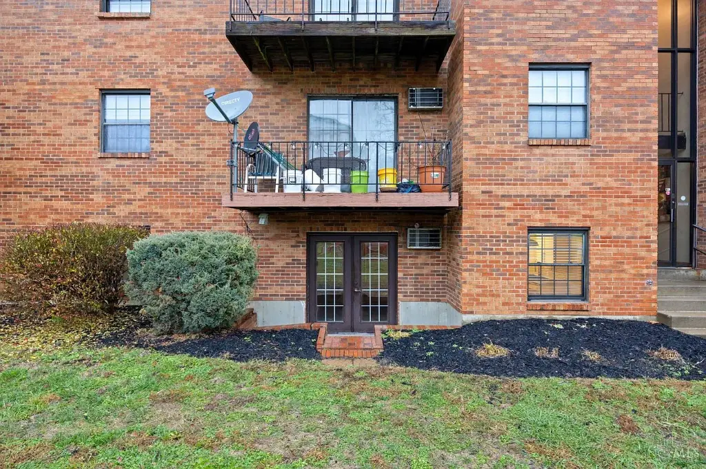 2 Camelot Ct APT 49, Fairfield, OH 45014 
