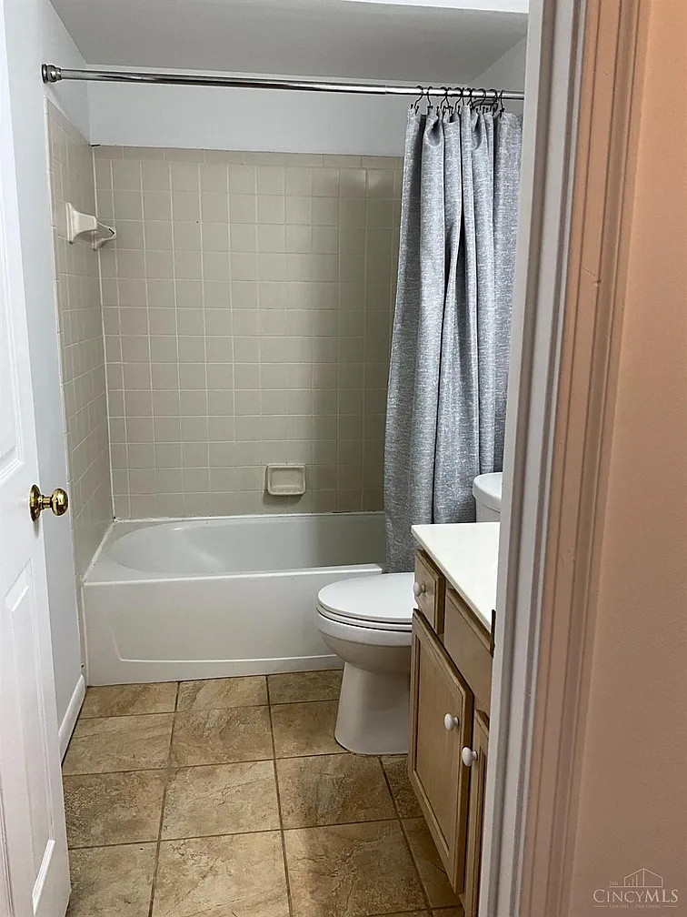 5612 Flagstone Way APT 103, Milford, OH 45150 