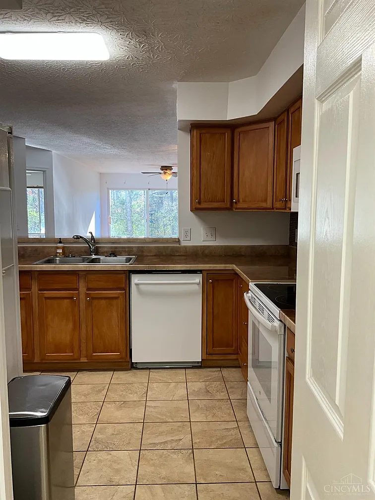 5612 Flagstone Way APT 103, Milford, OH 45150 