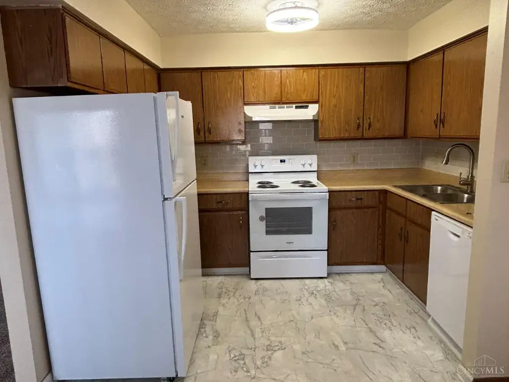 5248 Muhlhauser Rd, Hamilton, OH 45011 