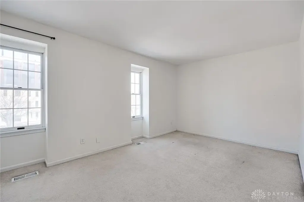 119 N Patterson Blvd, Dayton, OH 45402 