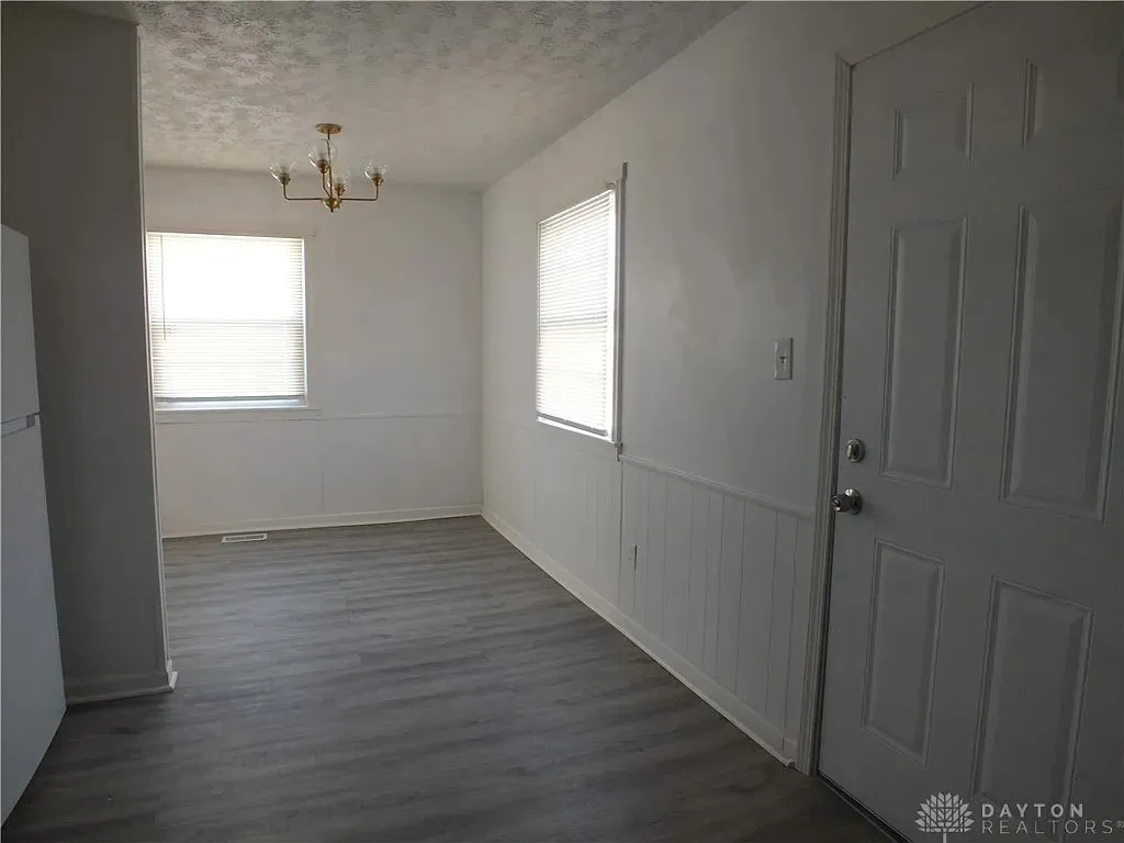 3566 Haney Rd, Dayton, OH 45416 
