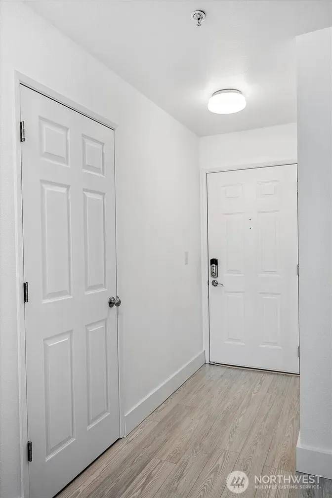 12307 NE 97th Street UNIT B, Kirkland, WA 98033 