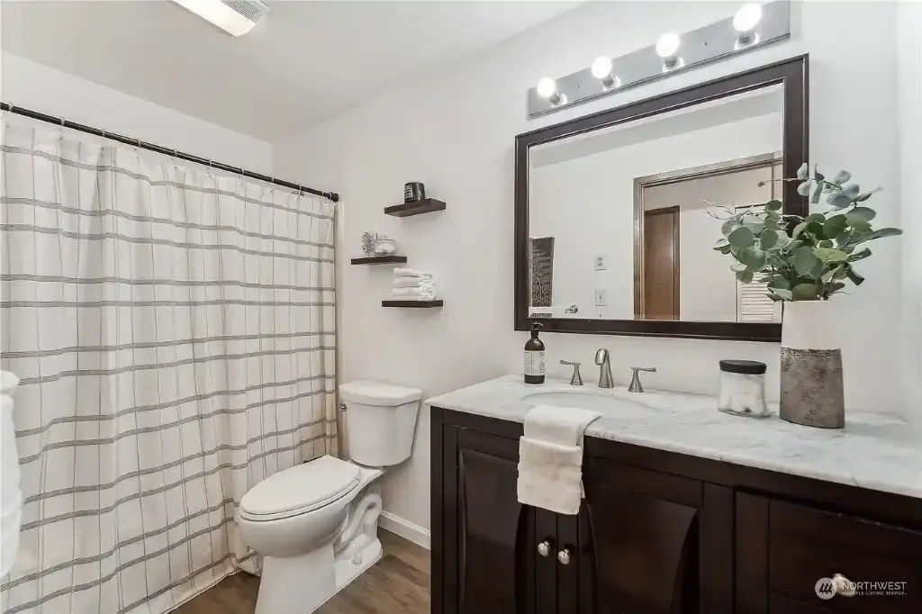 734 N 94th Street UNIT A-3, Seattle, WA 98103 