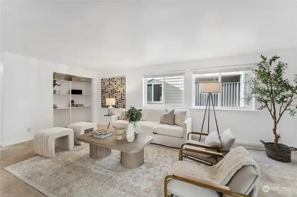 734 N 94th Street UNIT A-3, Seattle, WA 98103 