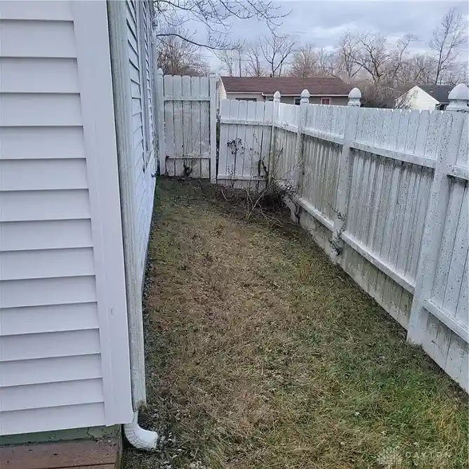 1416 Hagerman Dr, Dayton, OH 45417 