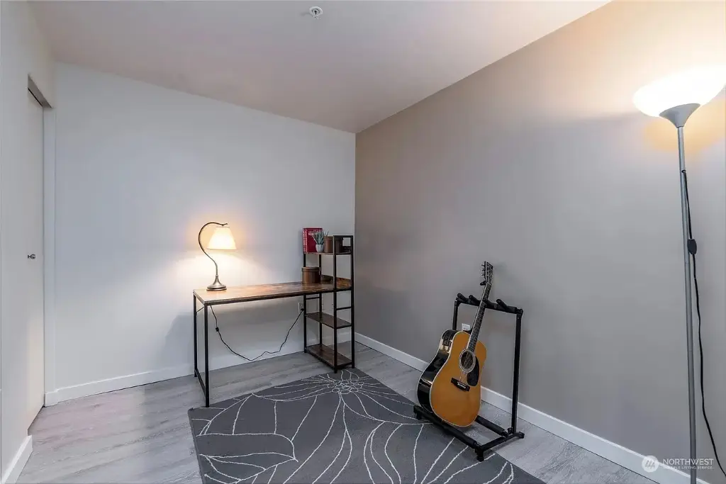 321 10th Avenue S UNIT 616, Seattle, WA 98104 