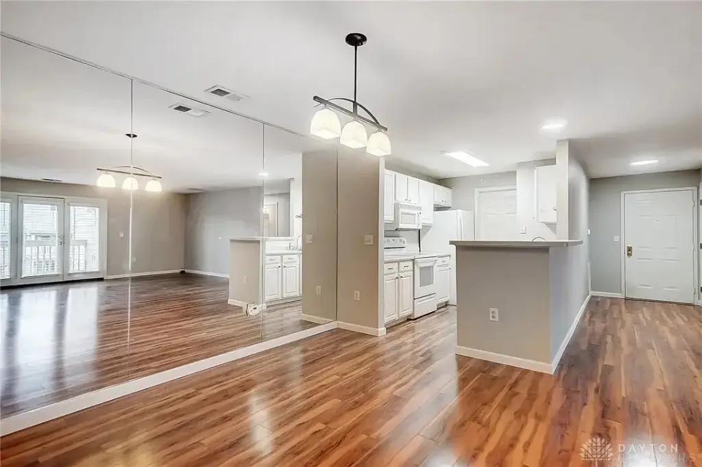 1901 Waterstone Blvd APT 208, Miamisburg, OH 45342 