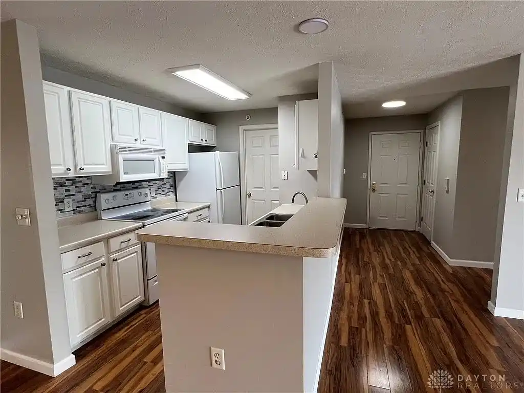 1901 Waterstone Blvd APT 208, Miamisburg, OH 45342 